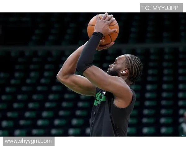 杰伦布朗如何在NBA赛场上展现领导力与全能才华的成长之路 杰伦布朗如何在NBA赛场上展现领导力与全能才华的成长之路