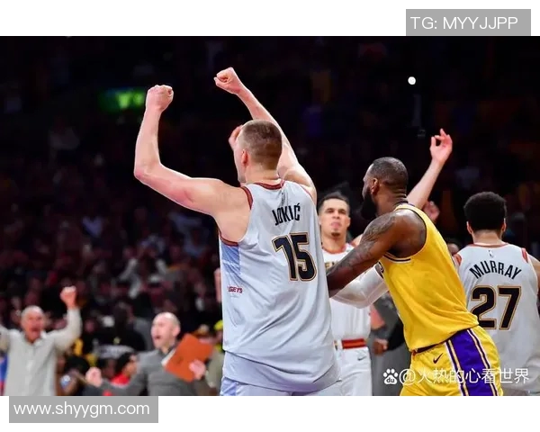 湖人勇士激战再续NBA季后赛焦点对决引发球迷热议 湖人勇士激战再续NBA季后赛焦点对决引发球迷热议