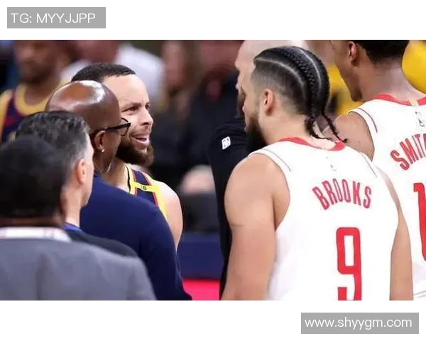 勇士与火箭激战全场精彩回顾及赛后分析